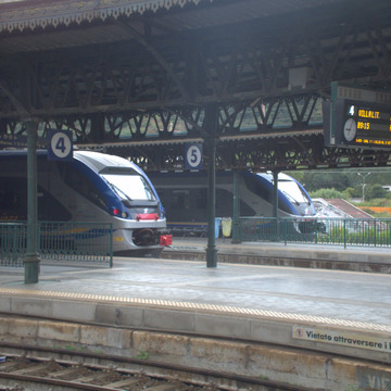 Jazz and Minuetto trains at Napoli Campi Flegrei station